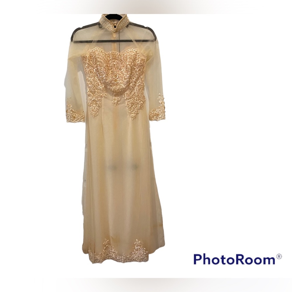 Antique Vintage Cream Formal Wedding Prom Dress with slits, beading, and lace